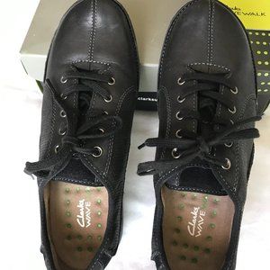 Clark womens' black leather lace-up NEW size 8